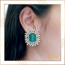 Emerald earring