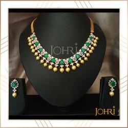 Emerald pearl set