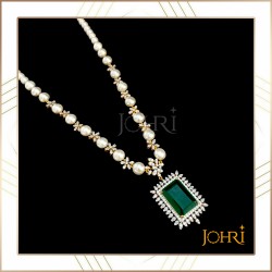 Pearl Emerald necklace